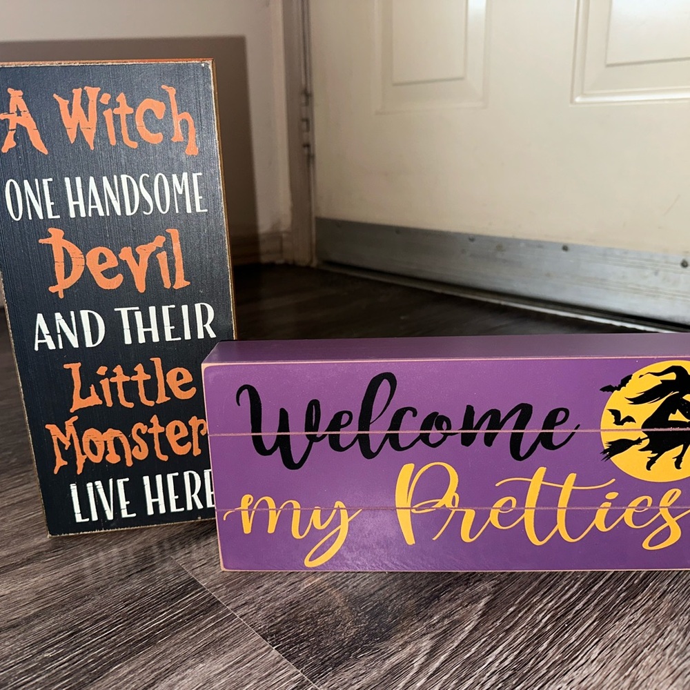 Halloween Signs